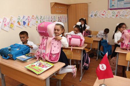  “Nar” -Tərtər və Füzuli məktəbinin birincilərini məktəb ləvazimatları ilə təmin edib