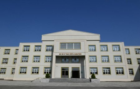 Mehriban Əliyeva Binədə yeni inşa edilən məktəbdə yaradılan şəraitlə tanış oldu (FOTOLAR)