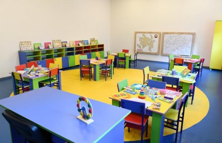 Mehriban Əliyeva Binədə yeni inşa edilən məktəbdə yaradılan şəraitlə tanış oldu (FOTOLAR)