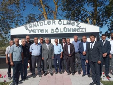 Sabir Rüstəmxanlı Neftçalada seçicilərlə görüşüb