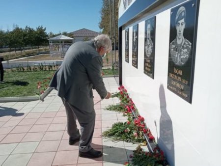 Sabir Rüstəmxanlı Neftçalada seçicilərlə görüşüb