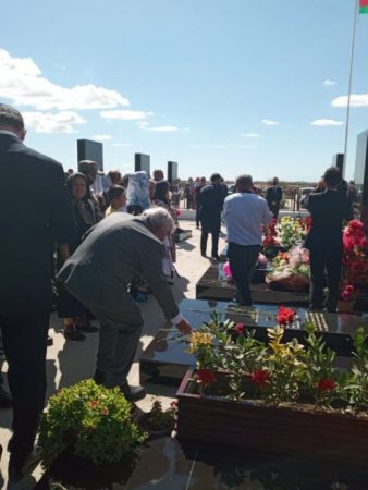 Sabir Rüstəmxanlı Neftçalada seçicilərlə görüşüb