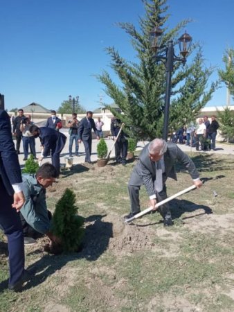 Sabir Rüstəmxanlı Neftçalada seçicilərlə görüşüb