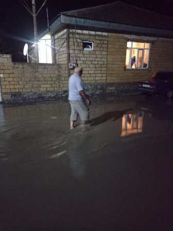 Yağış sularının üzə çıxardığı QAX KORRUPSİYASI... - NARAZILIQ!