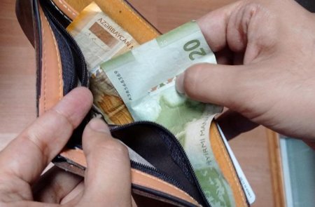Yaşayış minimumu 205 manat olacaq: Bu pula dolanmaq olarmı? - HESABLAMA