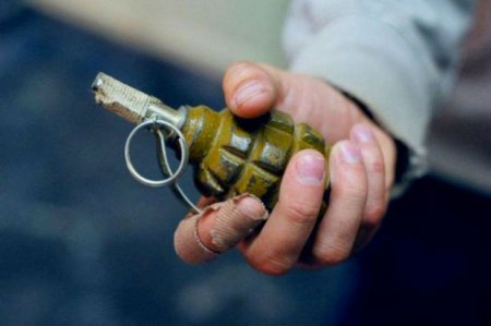 Gürcüstanda azərbaycanlı ailənin həyətinə qumbaralar atıldı