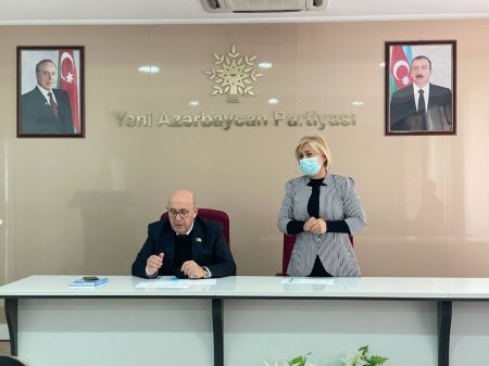 Deputat şəhid ailələri ilə görüşdü - Foto