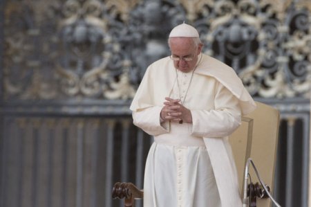 Roma Papası kilsələrdə minlərlə uşağın cinsi istismara məruz qalmasına münasibət bildirib