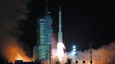 ABŞ şokda:..Pekin nüvə qabiliyyətli hipersəsli raketi sınaqdan keçirib