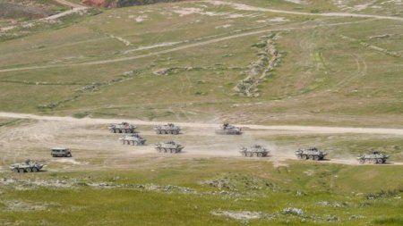 Azərbaycan ordusu Laçında təlimlərə başladı