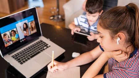 Koronavirusa görə distant təhsilə keçən siniflərin sayı açıqlandı