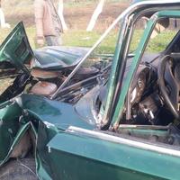 Tovuzda ağır qəza: 1 ölü, 6 yaralı - Foto