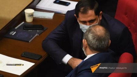 Ermənistanın yeni müdafiə naziri təyin edildi