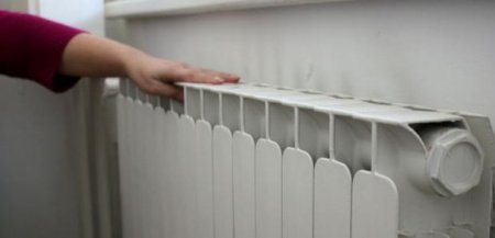 ﻿ Paytaxtın Nərimanov rayonunda şagirdlər soyuqdan donur - Nazirin nəzərinə...