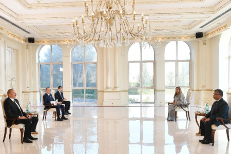 İlham Əliyev yeni səfirlərin etimadnamələrini qəbul etdi - YENİLƏNİB (FOTOLAR) İlham Əliyev yeni səfirlərin etimadnamələrini qəbul etdi - YENİLƏNİB (FOTOLAR)