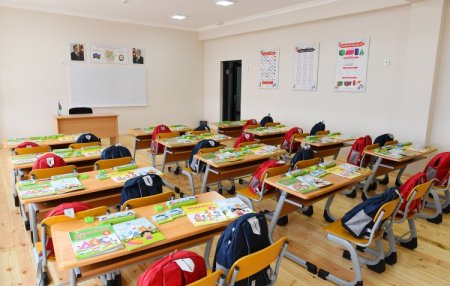 Prezident İlham Əliyev və birinci xanım Mehriban Əliyeva Şamaxıda Çarhan kənd orta məktəbinin yeni binasının açılışında iştirak ediblər