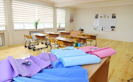 Prezident İlham Əliyev və birinci xanım Mehriban Əliyeva Şamaxıda Çarhan kənd orta məktəbinin yeni binasının açılışında iştirak ediblər