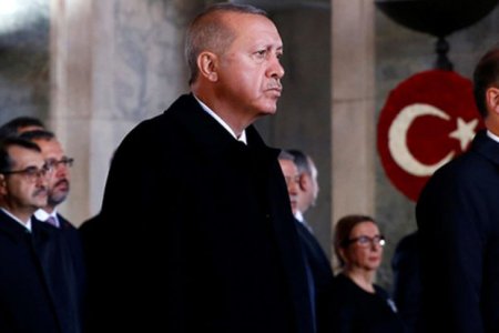 Ərdoğan Atatürkün anım mərasimində iştirak etdi - VİDEO