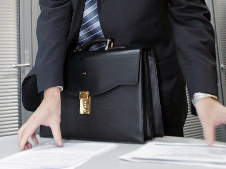 “Azərişıq”da 8 rəis vəzifədən azad olundu