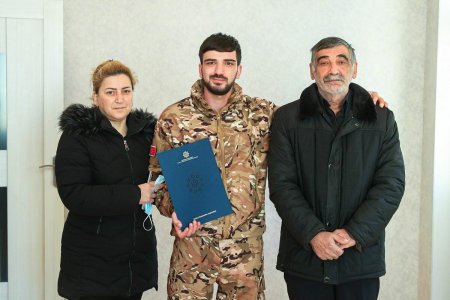 Şəhid ailələri və müharibə əlillərinə daha 50 mənzil verildi - FOTO