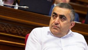 Rustamyan: “Hakimiyyət deyir ki, Qarabağa getmək üçün Azərbaycandan icazə almağı öyrənməlisən”