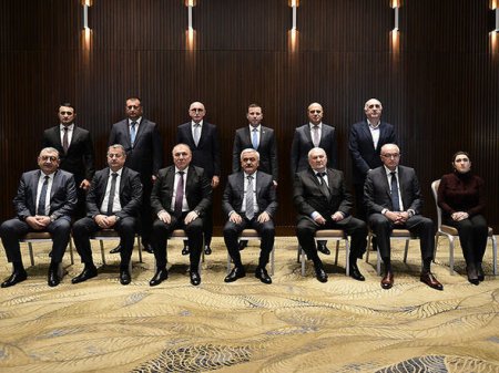 Elmar Məmmədyarov uzun fasilədən sonra üzə çıxdı (FOTOLAR)