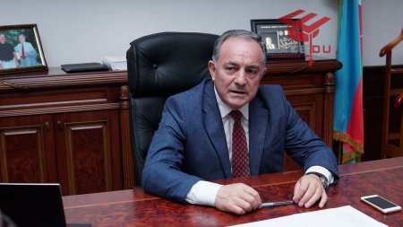 Rektor Universitetdə QAZ VURUB QAZAN DOLDURUR... - İDDİA