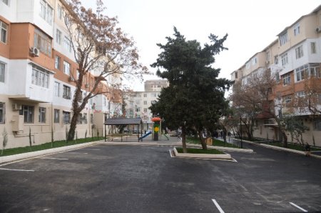 Nəsimi rayonunda daha bir abad həyət sakinlərin istifadəsinə verilib -FOTOLAR