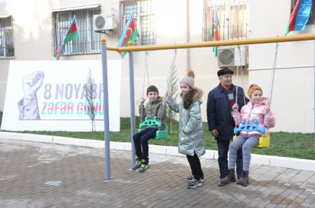 Nəsimi rayonunda daha bir abad həyət sakinlərin istifadəsinə verilib -FOTOLAR