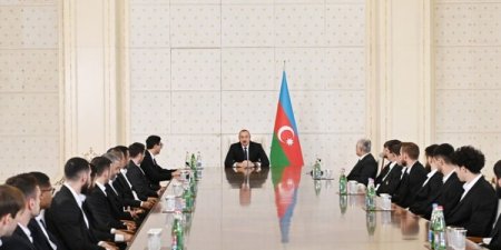 İlham Əliyev “Qarabağ” futbol klubunun üzvlərini qəbul etdi – FOTO