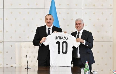 İlham Əliyev “Qarabağ” futbol klubunun üzvlərini qəbul etdi – FOTO