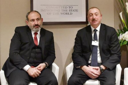 Paşinyan: “İlham Əliyevlə dəmir yolunun fəaliyyətinin bərpası ilə bağlı razılığa gəldik” - FOTO/VİDEO