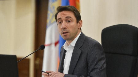 İrəvanın “parazit” meri istefaya göndərildi - “Onun şəhəri İrəvan deyil”