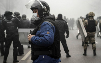 Nazarbayevin keçmiş müşaviri böhranın səbəblərindən birini açıqlayıb