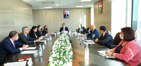 Köhnə hamam yeni tas: QHT-lər ümidlə ümidsizlik arasında - GƏLİŞMƏ