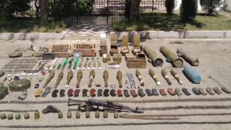Azad edilən ərazilərdə aşkarlanan silah-sursatın sayı açıqlandı