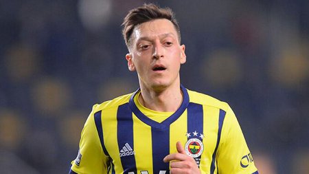Məsut Özil Türkiyədə bu klubu almaq istəyir