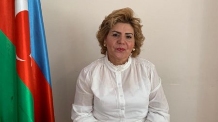 Bakıda qadın direktor şagirdləri döydü (VİDEO/AÇIQLAMA)