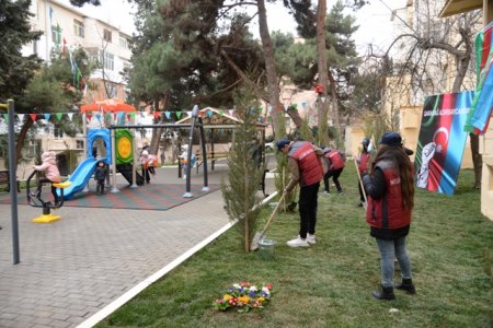 Nəsimi rayonunda növbəti abad həyət sakinlərin istifadəsinə verilib -FOTOLAR