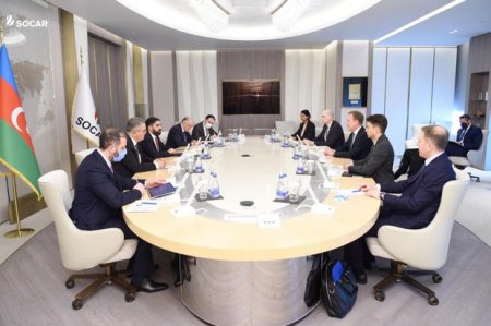 SOCAR-da Dünya İqtisadi Forumunun prezidenti ilə görüş keçirilib - FOTO