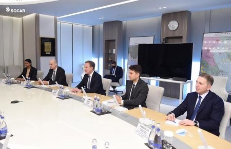 SOCAR-da Dünya İqtisadi Forumunun prezidenti ilə görüş keçirilib - FOTO