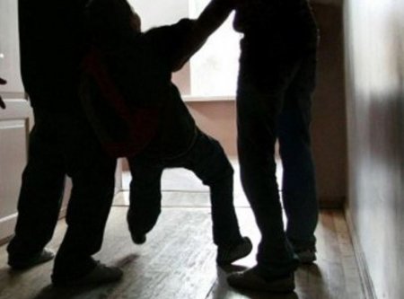 Bakıda qardaşlar arasında qanlı dava - TƏFƏRRÜAT Bakıda qardaşlar arasında qanlı dava - TƏFƏRRÜAT