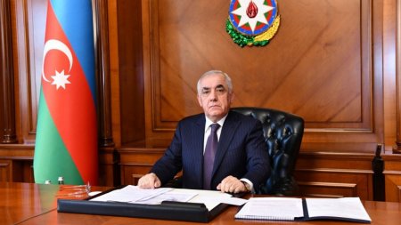 Əli Əsədov Artur Rasizadənin imzaladığı qərarı ləğv etdi