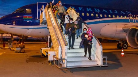 191 Azərbaycan vətəndaşı ölkəyə gətirildi (FOTO)