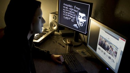 İnternet vasitəsilə narkotik satanlar 12 il həbs ediləcək