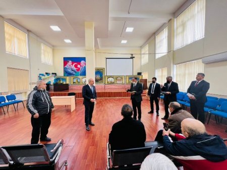 Nəsimi rayon İcra Hakimiyyətinin Başçısı səyyar qəbul keçirmişdir - FOTOLAR