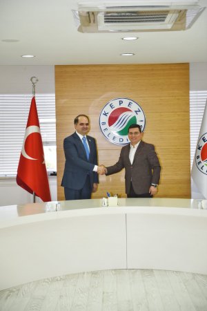 Millət vəkili Antalya Kəpəz bələdiyyəsinin sədri ilə görüşüb