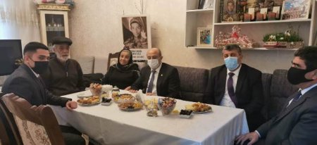 Nəsimi rayonunda Vətən müharibəsi Şəhid ailələri ziyarət olunub, bayram sovqatları çatdırılıb -FOTOLAR