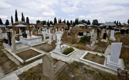 Azərbaycanda molla qəbiristanlıqda vəfat edib