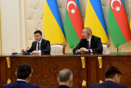 Zelenski Azərbaycan Prezidentinə təşəkkür etdi